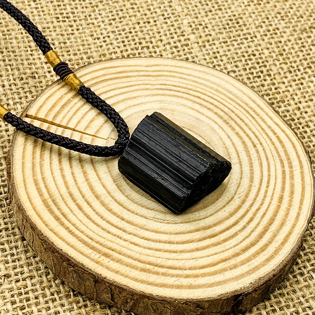 Jewelry Making Raw Materials - الزجاج الطبيعي كريستال التورمالين حجر قلادة
