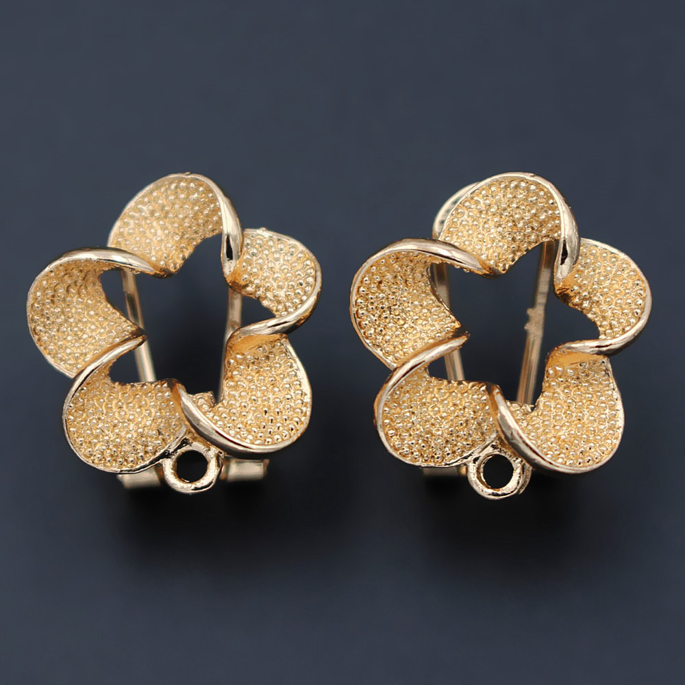Jewelry Making Dubai - 10 أزواج من أقراط الزهور المزخرفة